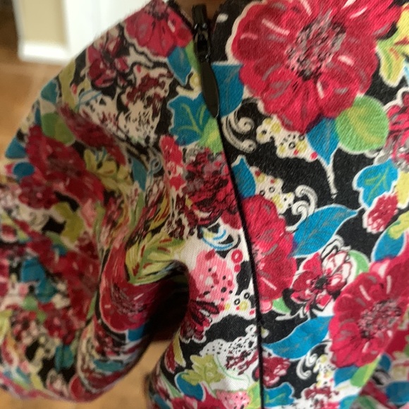 Romy floral dress size large - Picture 7 of 7